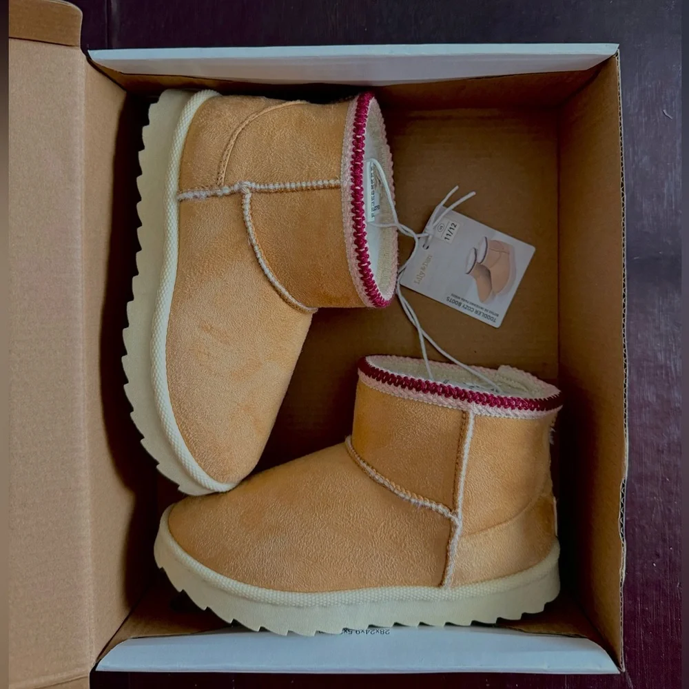 Lily & Dan Cozy Ankle Boots Toddler Girl’s 11/12 Tan Faux Leather Suede New NWT